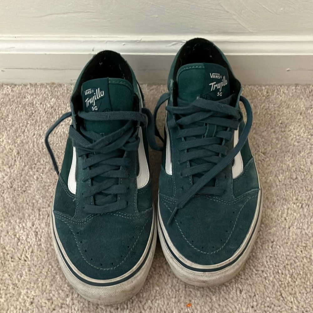 Men’s Vans Trujillo SG size 10 barely worn/like new